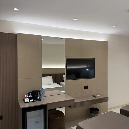 Driart Center Hotel 5*