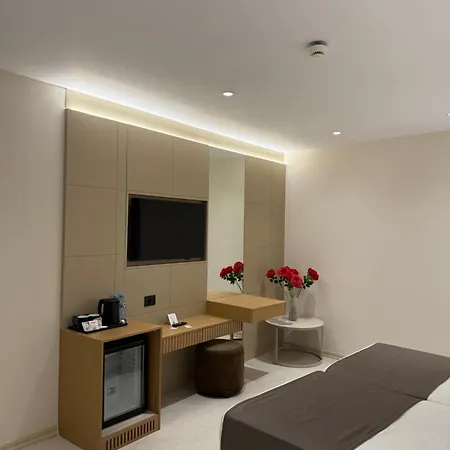 Driart Center 5* Tirana