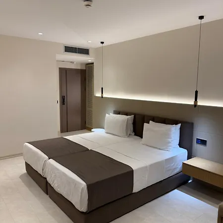 Driart Center Hotel 5*